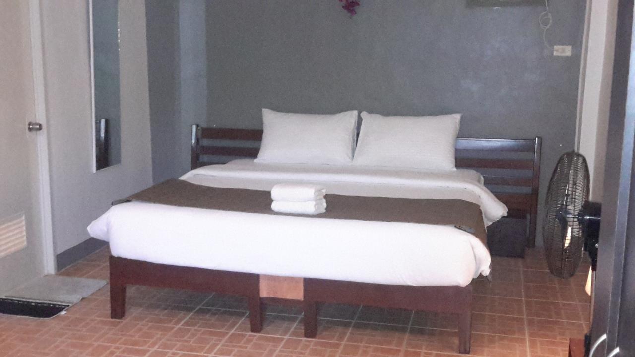 Conrada'S Place Hotel And Resort Panglao Esterno foto